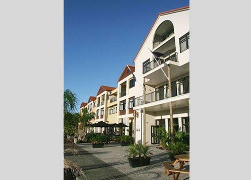 Quality Oceans Hotel 3*