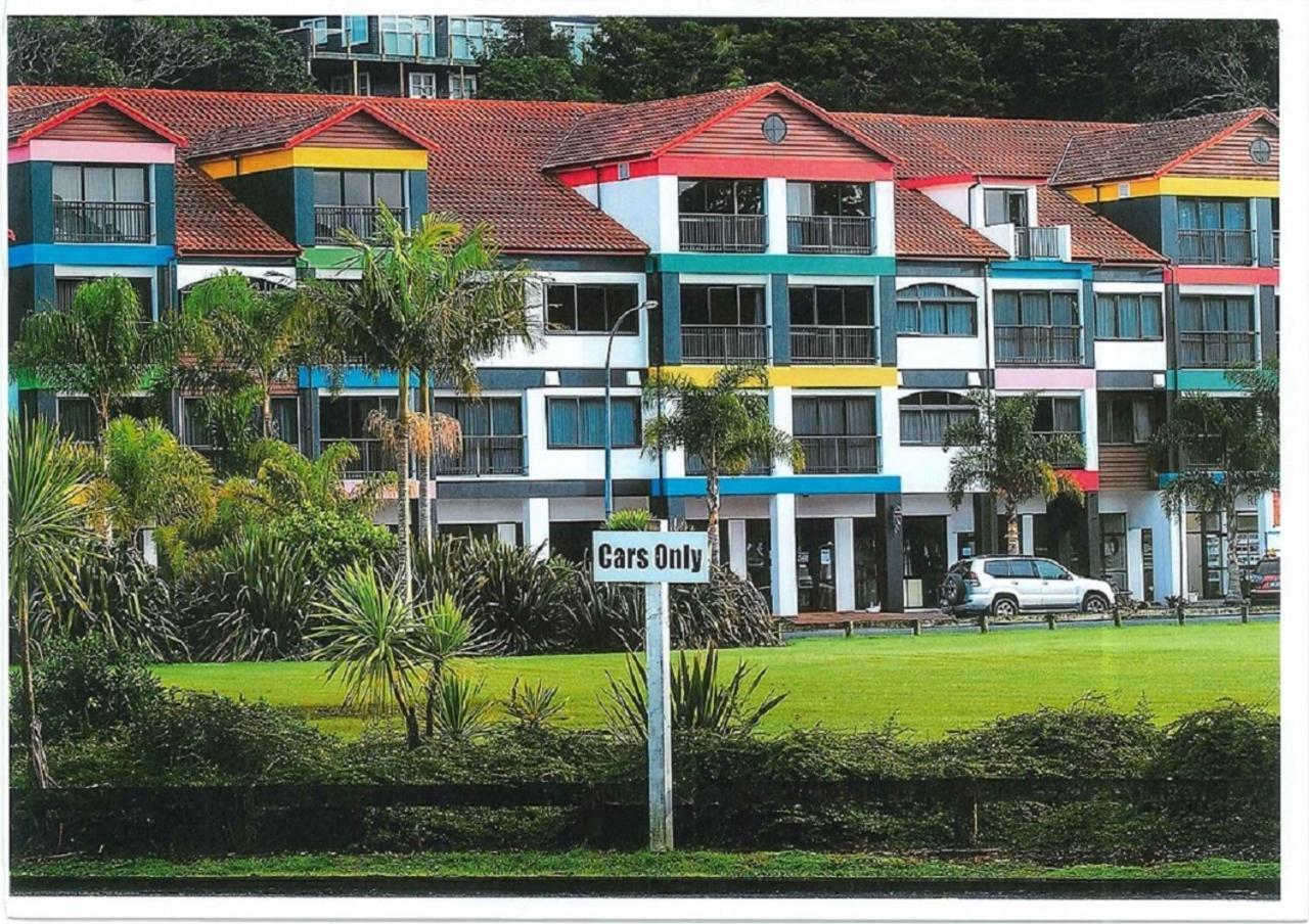 Quality Oceans Hotel
